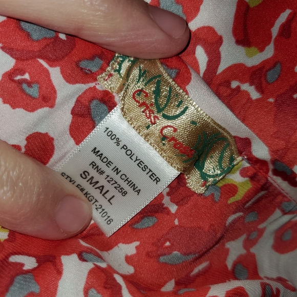 Size Small Shirt - Picture 2 of 3